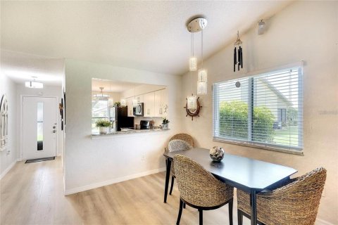 Condo in Bradenton, Florida, 2 bedrooms  № 2201341 - photo 7