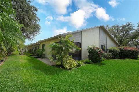 Condo in Bradenton, Florida, 2 bedrooms  № 2201341 - photo 22