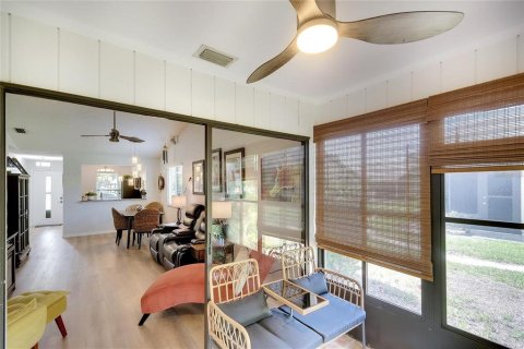 Condo in Bradenton, Florida, 2 bedrooms  № 2201341 - photo 20