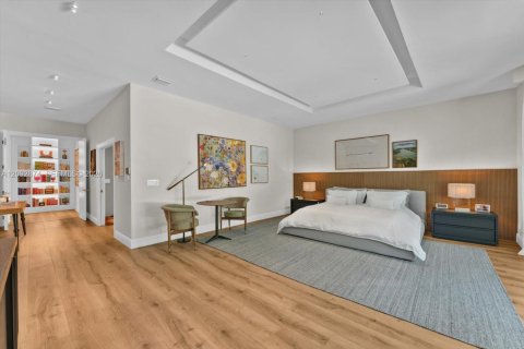 House in Miami, Florida 6 bedrooms, 481.7 sq.m. № 2407732 - photo 28