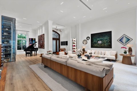 House in Miami, Florida 6 bedrooms, 481.7 sq.m. № 2407732 - photo 4
