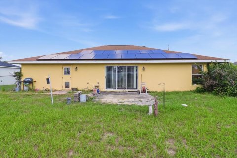 House in Ocala, Florida 3 bedrooms, 168.9 sq.m. № 2225593 - photo 23