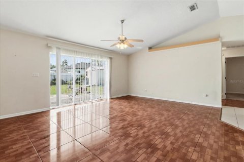 House in Ocala, Florida 3 bedrooms, 168.9 sq.m. № 2225593 - photo 11