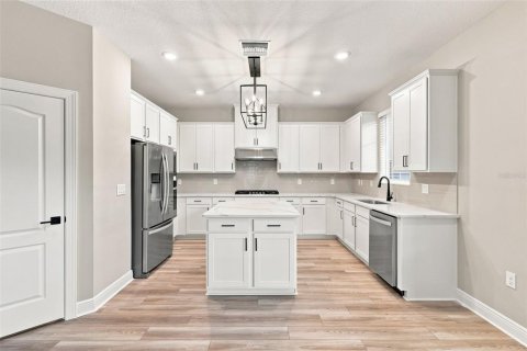 Villa ou maison à louer à Kissimmee, Floride: 3 chambres, 144.28 m2 № 2406427 - photo 7