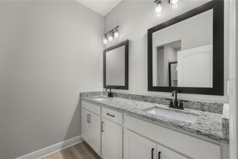 Villa ou maison à louer à Kissimmee, Floride: 3 chambres, 144.28 m2 № 2406427 - photo 19