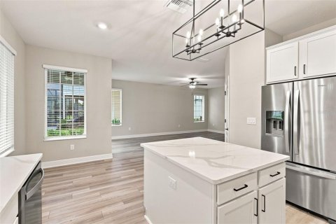 Villa ou maison à louer à Kissimmee, Floride: 3 chambres, 144.28 m2 № 2406427 - photo 11