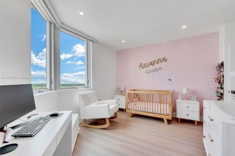 Copropriété à vendre à Miami, Floride: 2 chambres, 106.84 m2 № 1728688 - photo 12