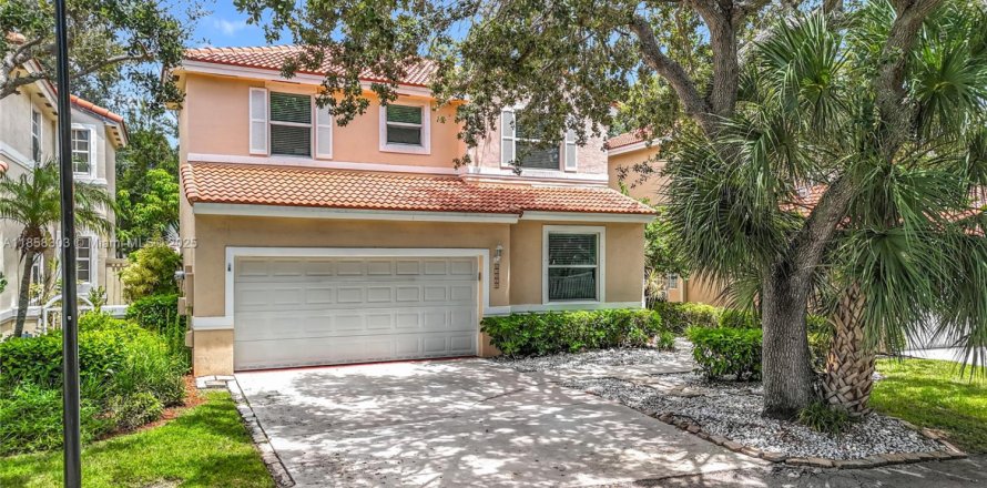 House in Davie, Florida 4 bedrooms, 155.61 sq.m. № 1888188