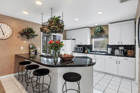 House in Terra Ceia, Florida 3 bedrooms, 145.67 sq.m. № 1532610 - photo 14