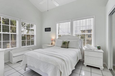 House in Terra Ceia, Florida 3 bedrooms, 145.67 sq.m. № 1532610 - photo 21