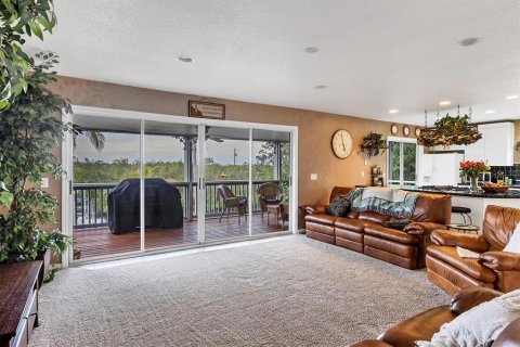 House in Terra Ceia, Florida 3 bedrooms, 145.67 sq.m. № 1532610 - photo 8