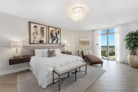 Condo in North Miami Beach, Florida, 3 bedrooms № 2081324 - photo 11