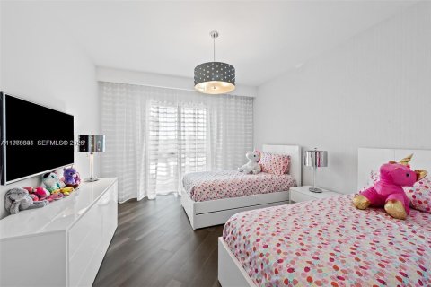 Condo in North Miami Beach, Florida, 3 bedrooms № 2081324 - photo 19