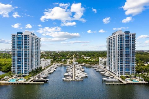Condo in North Miami Beach, Florida, 3 bedrooms № 2081324 - photo 28