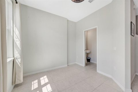 Townhouse in Wesley Chapel, Florida 3 bedrooms, 170.38 sq.m. № 2223169 - photo 22