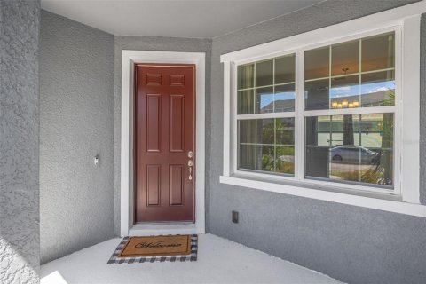Townhouse in Wesley Chapel, Florida 3 bedrooms, 170.38 sq.m. № 2223169 - photo 3