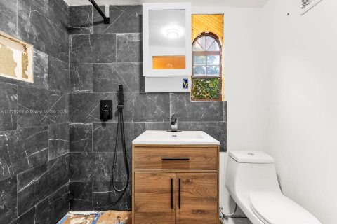 Купить виллу или дом в Флорида-Сити, Флорида 5 спален, 181.35м2, № 2050356 - фото 26