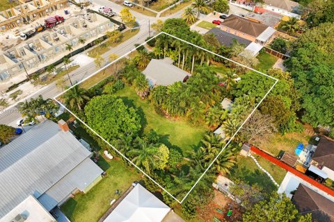 Купить виллу или дом в Флорида-Сити, Флорида 5 спален, 181.35м2, № 2050356 - фото 4