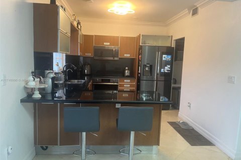 Touwnhouse à louer à North Miami Beach, Floride: 3 chambres, 296.82 m2 № 1862706 - photo 17