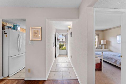 Condominio en alquiler en New Port Richey, Florida, 2 dormitorios, 93.65 m2 № 1880576 - foto 16