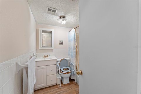 Condominio en alquiler en New Port Richey, Florida, 2 dormitorios, 93.65 m2 № 1880576 - foto 20