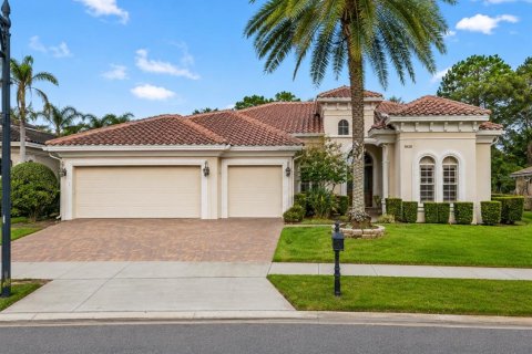 House in Orlando, Florida 5 bedrooms, 308.16 sq.m. № 2359144