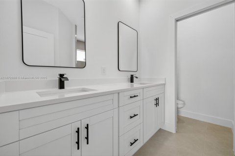 Casa en venta en Lehigh Acres, Florida, 3 dormitorios, 142.6 m2 № 2017301 - foto 18