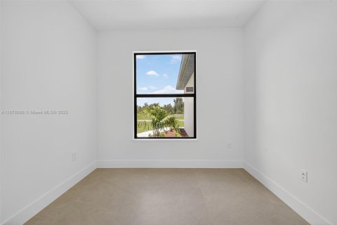 Casa en venta en Lehigh Acres, Florida, 3 dormitorios, 142.6 m2 № 2017301 - foto 21