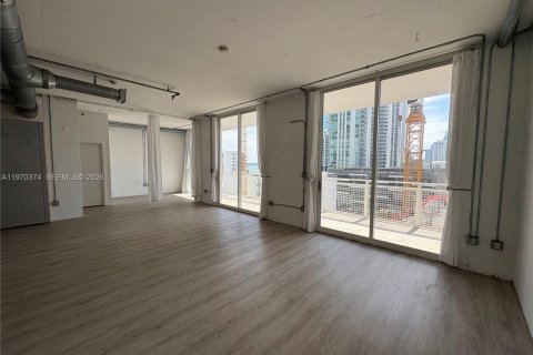 Снять в аренду кондоминиум в Майами, Флорида 2 спальни, 89.46м2, № 2031079 - фото 11