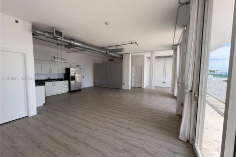 Снять в аренду кондоминиум в Майами, Флорида 2 спальни, 89.46м2, № 2031079 - фото 8