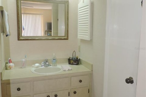 House in Winter Haven, Florida 2 bedrooms, 145.21 sq.m. № 1800502 - photo 17