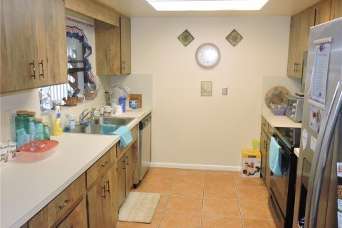 House in Winter Haven, Florida 2 bedrooms, 145.21 sq.m. № 1800502 - photo 8