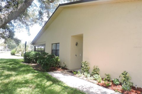 House in Winter Haven, Florida 2 bedrooms, 145.21 sq.m. № 1800502 - photo 4