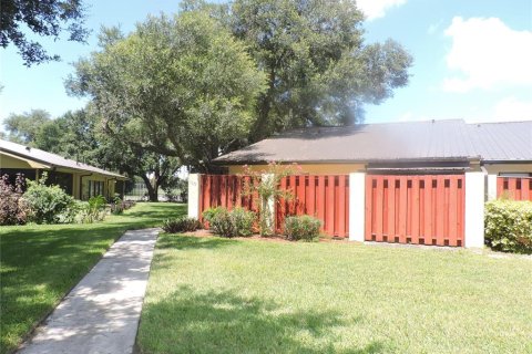 House in Winter Haven, Florida 2 bedrooms, 145.21 sq.m. № 1800502 - photo 2