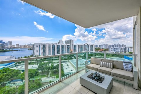 Condominio en venta en Aventura, Florida, 2 dormitorios, 169.45 m2 № 1892878 - foto 28