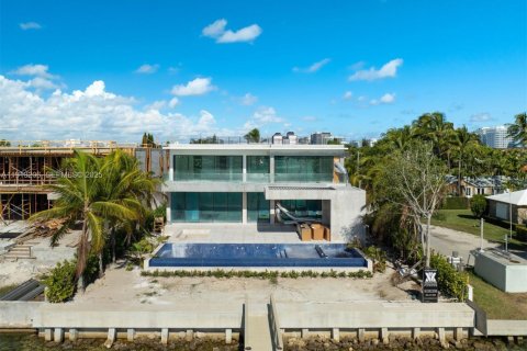 Купить виллу или дом в Серфсайд, Флорида 6 спален, 922.52м2, № 2038983 - фото 26