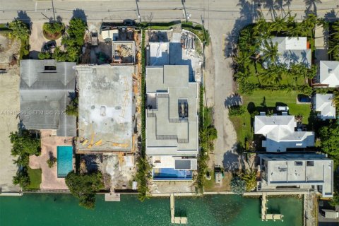 Купить виллу или дом в Серфсайд, Флорида 6 спален, 922.52м2, № 2038983 - фото 30