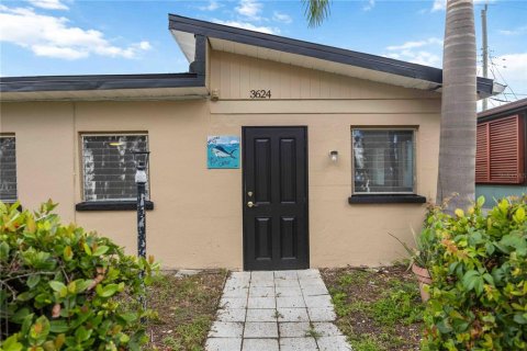 House in Bradenton, Florida 2 bedrooms, 79.43 sq.m. № 1880943 - photo 5