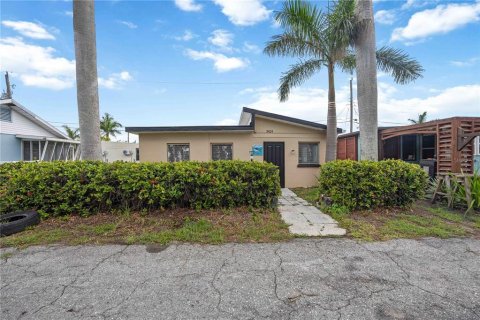 House in Bradenton, Florida 2 bedrooms, 79.43 sq.m. № 1880943 - photo 2