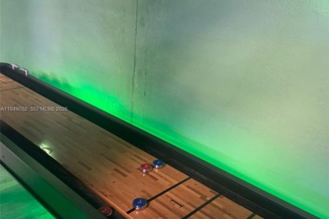 Immobilier commercial à vendre à North Miami Beach, Floride № 2004859 - photo 4