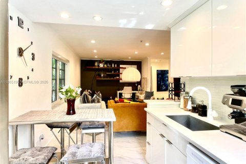 Снять в аренду кондоминиум в Майами-Бич, Флорида 1 спальня, 63.45м2, № 2026500 - фото 10