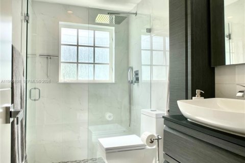 Снять в аренду кондоминиум в Майами-Бич, Флорида 1 спальня, 63.45м2, № 2026500 - фото 12