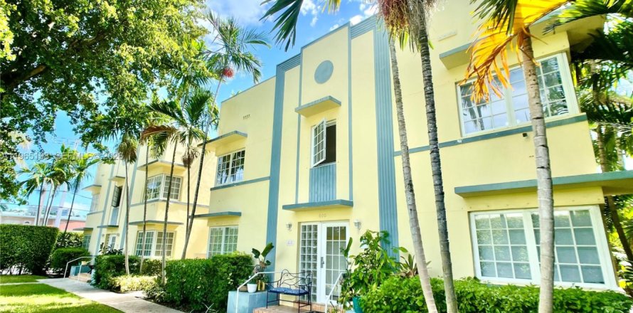 Кондоминиум с 1 спальней в Майами-Бич, Флорида № 2026500