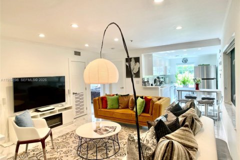 Снять в аренду кондоминиум в Майами-Бич, Флорида 1 спальня, 63.45м2, № 2026500 - фото 6