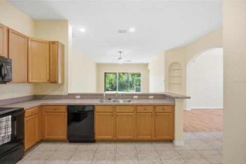 Townhouse in Daytona Beach, Florida 2 bedrooms, 150.97 sq.m. № 2157788 - photo 19
