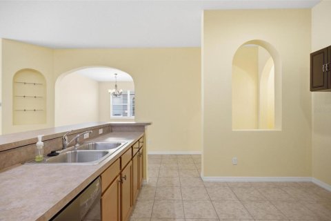 Townhouse in Daytona Beach, Florida 2 bedrooms, 150.97 sq.m. № 2157788 - photo 23