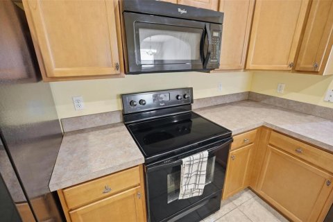 Townhouse in Daytona Beach, Florida 2 bedrooms, 150.97 sq.m. № 2157788 - photo 21