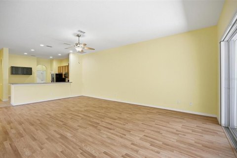 Townhouse in Daytona Beach, Florida 2 bedrooms, 150.97 sq.m. № 2157788 - photo 13