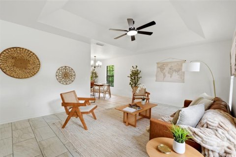 House in Hawthorne, Florida 4 bedrooms, 136.66 sq.m. № 2258956 - photo 7