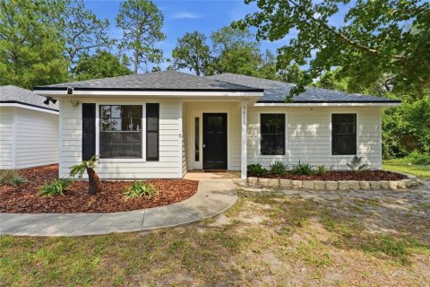House in Hawthorne, Florida 4 bedrooms, 136.66 sq.m. № 2258956 - photo 3